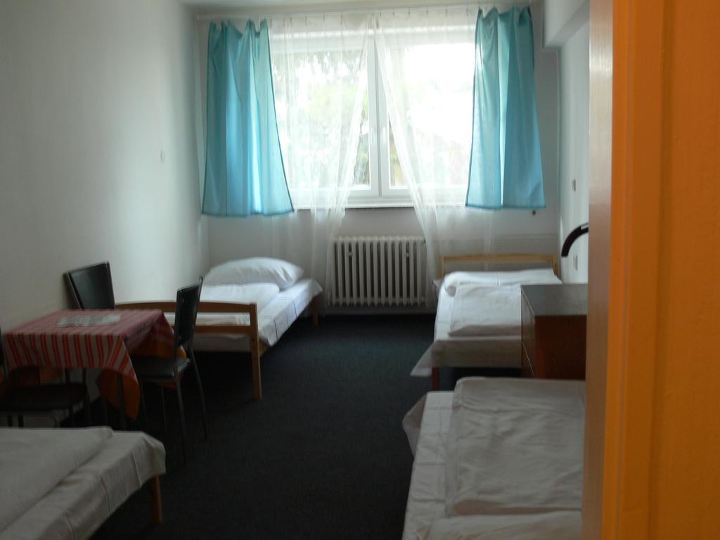 Motel Lazza Brünn Exterior foto